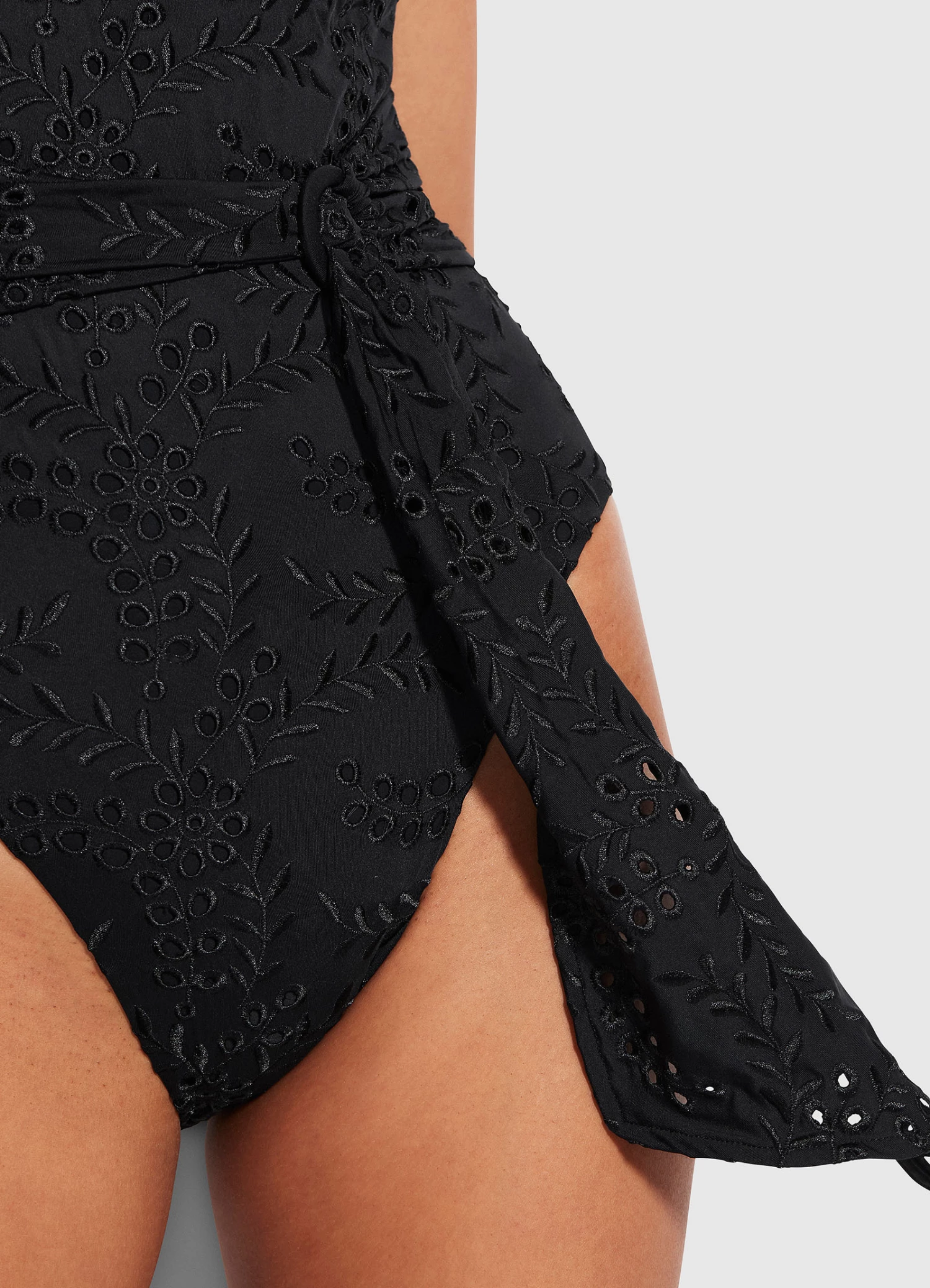 Flash Sale β€οΈ Seafolly Ladies Costa Bella One Piece with Belt Black π 5 Flash Sale β€οΈ Seafolly Ladies Costa Bella One Piece with Belt Black π - Image 5