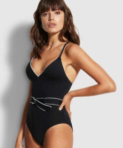 Buy π Seafolly Ladies Active V Neck Maillot Black π 7 Buy π Seafolly Ladies Active V Neck Maillot Black π -Seafolly Sales Shop 11028 058 Black 3