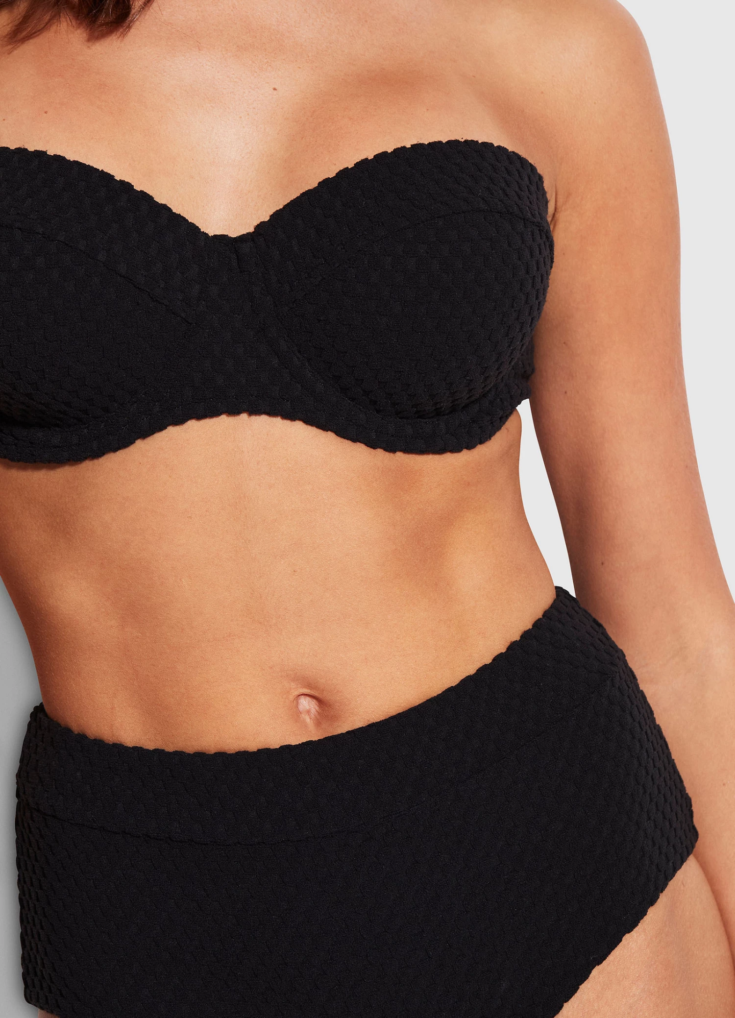 Best Sale 𧨠Seafolly Ladies Riviera Bustier Bra Black π€© 5 Best Sale 𧨠Seafolly Ladies Riviera Bustier Bra Black π€© - Image 5