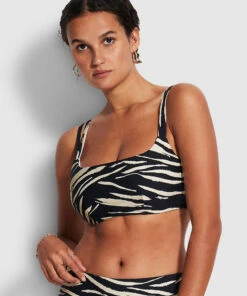 Flash Sale ⌛ Seafolly Ladies Skin Deep DD Tank Bra Black 🎉