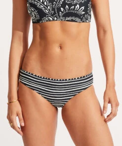 Top 10 🔥 Seafolly Ladies Folklore Reversible Hipster Pant True navy 🤩 -Seafolly Sales Shop 40473 933 True2520Navy 5