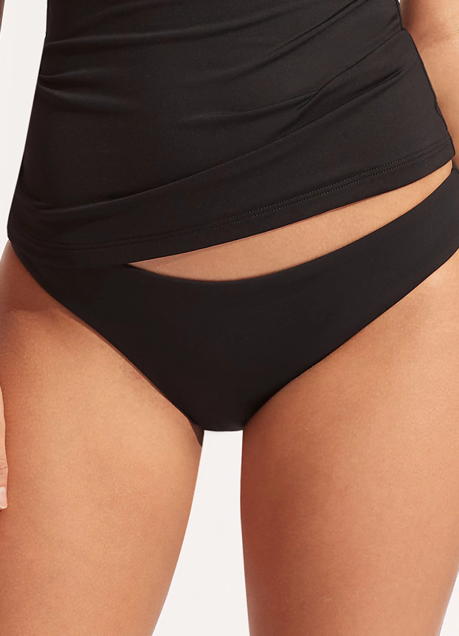 Brand new 𧨠Seafolly Ladies Seafolly Collective Hipster Pant Black π 2 Brand new 𧨠Seafolly Ladies Seafolly Collective Hipster Pant Black π - Image 2