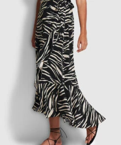 Buy π Seafolly Ladies Skin Deep Wrap Skirt Black β 8 Buy π Seafolly Ladies Skin Deep Wrap Skirt Black β -Seafolly Sales Shop 54631 SK Black 4