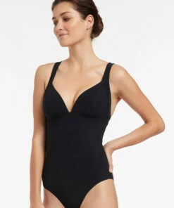 Best Sale 🔔 Jetset Moulded One Piece Black 💯